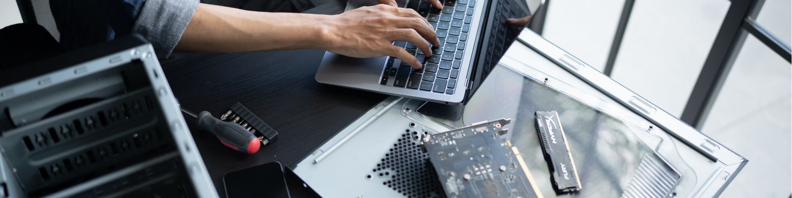 Rendszerintegrátor felelősségbiztosítás – ERP/CRM/API integrációhoz